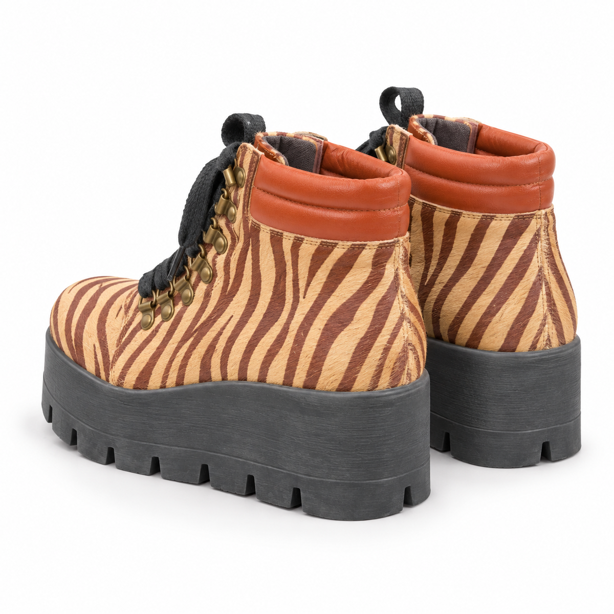 Zapatilla caña alta zebra café