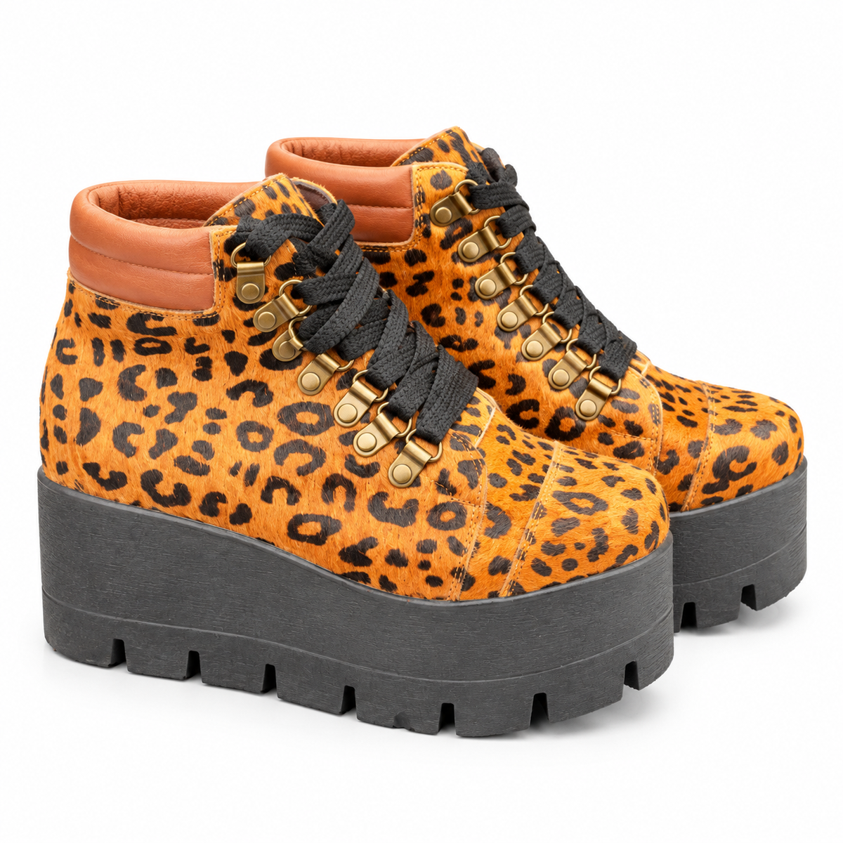 Zapatilla caña alta leopardo