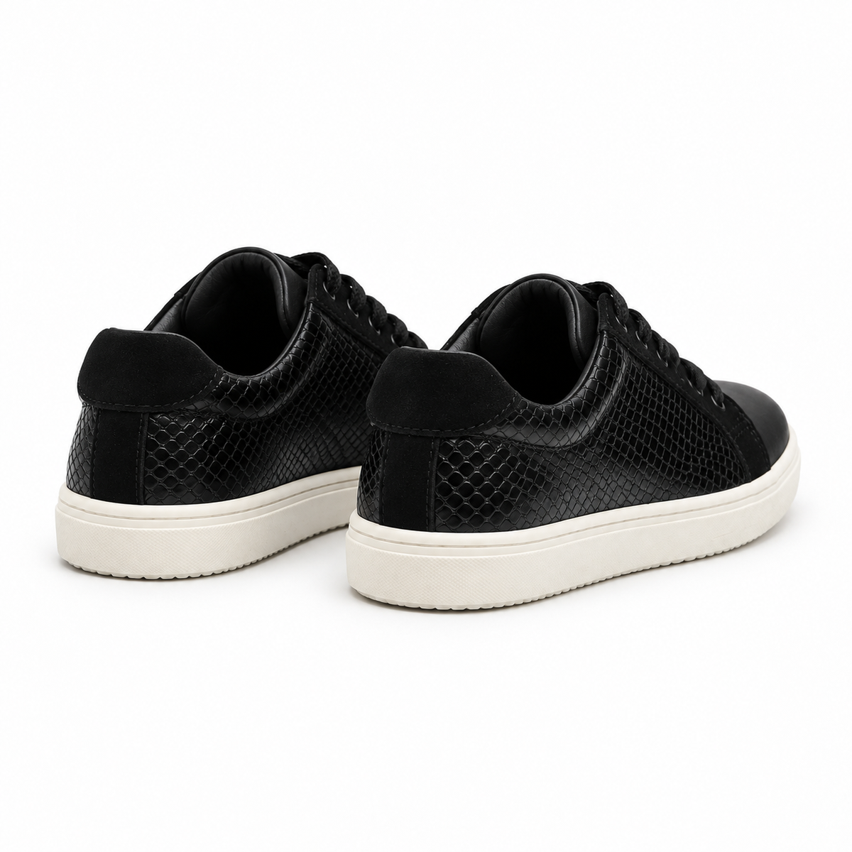 Zapatilla Modelo Leo